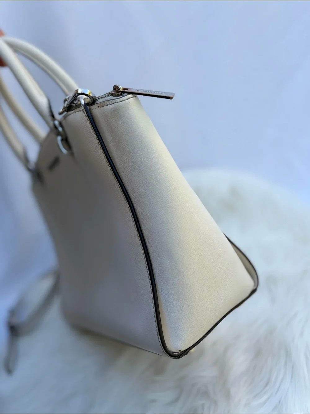 Michael Kors White Sarchel